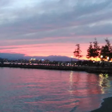 Rhode Vista Al Mar *