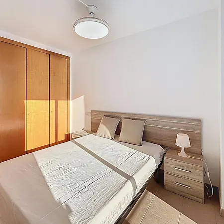 Apartament Rhode Vista Al Mar *